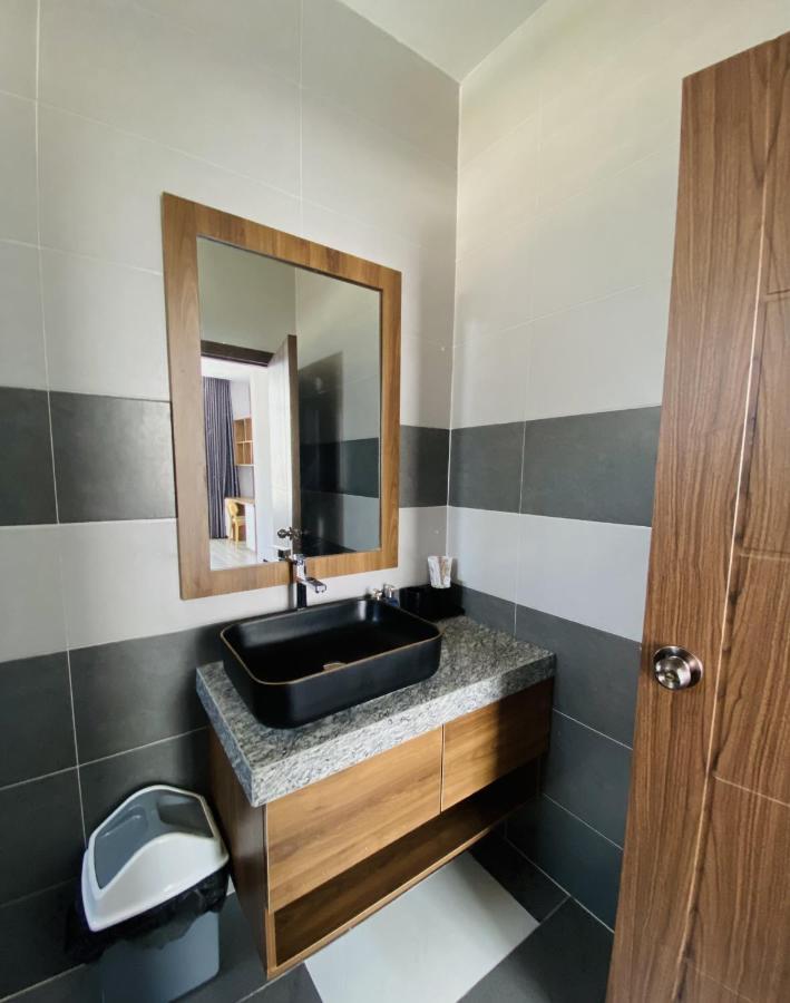 Trường Phúc Vinh Hotel Phan Thiet Exterior foto